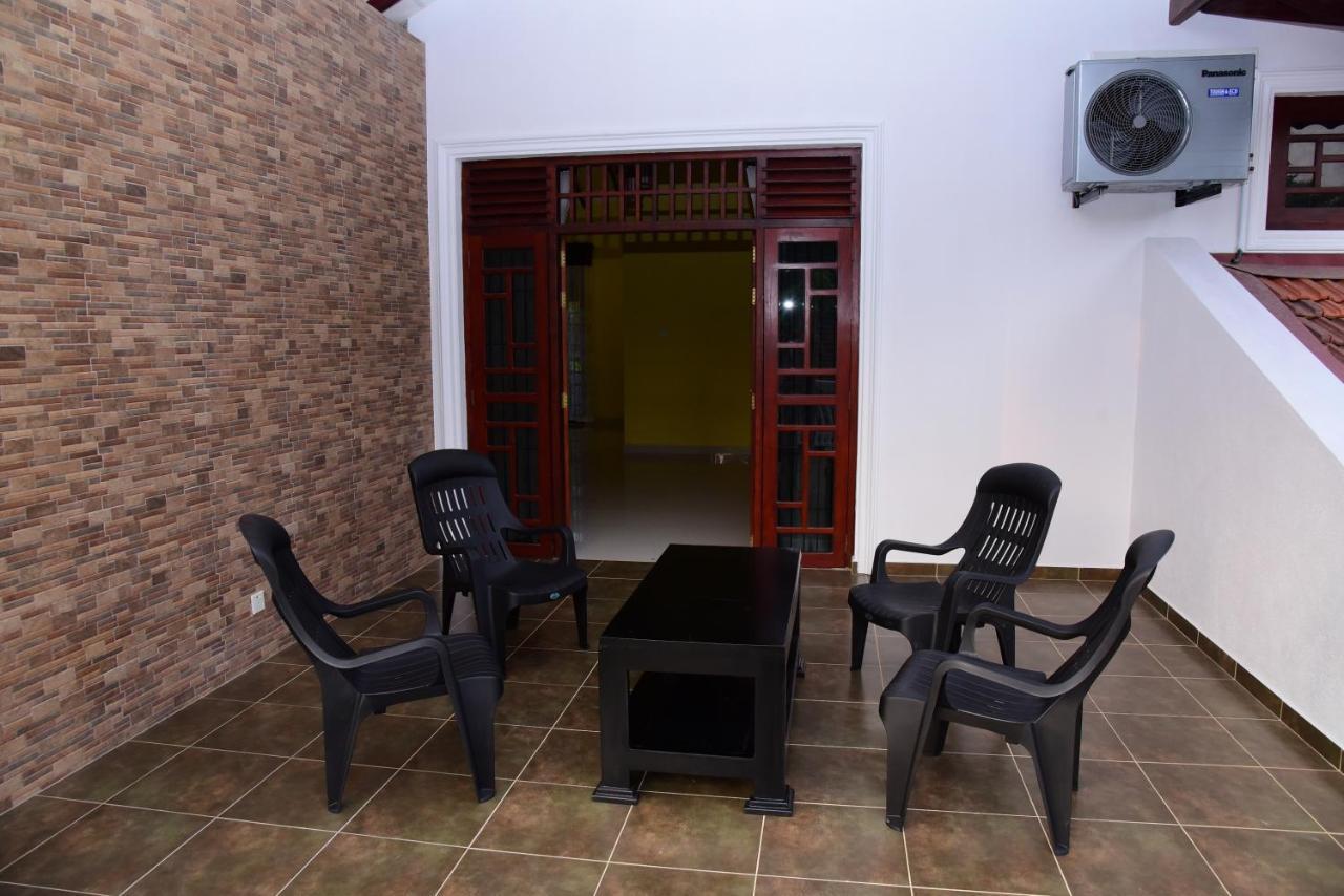Airport Blessings Villa Katunayaka Εξωτερικό φωτογραφία